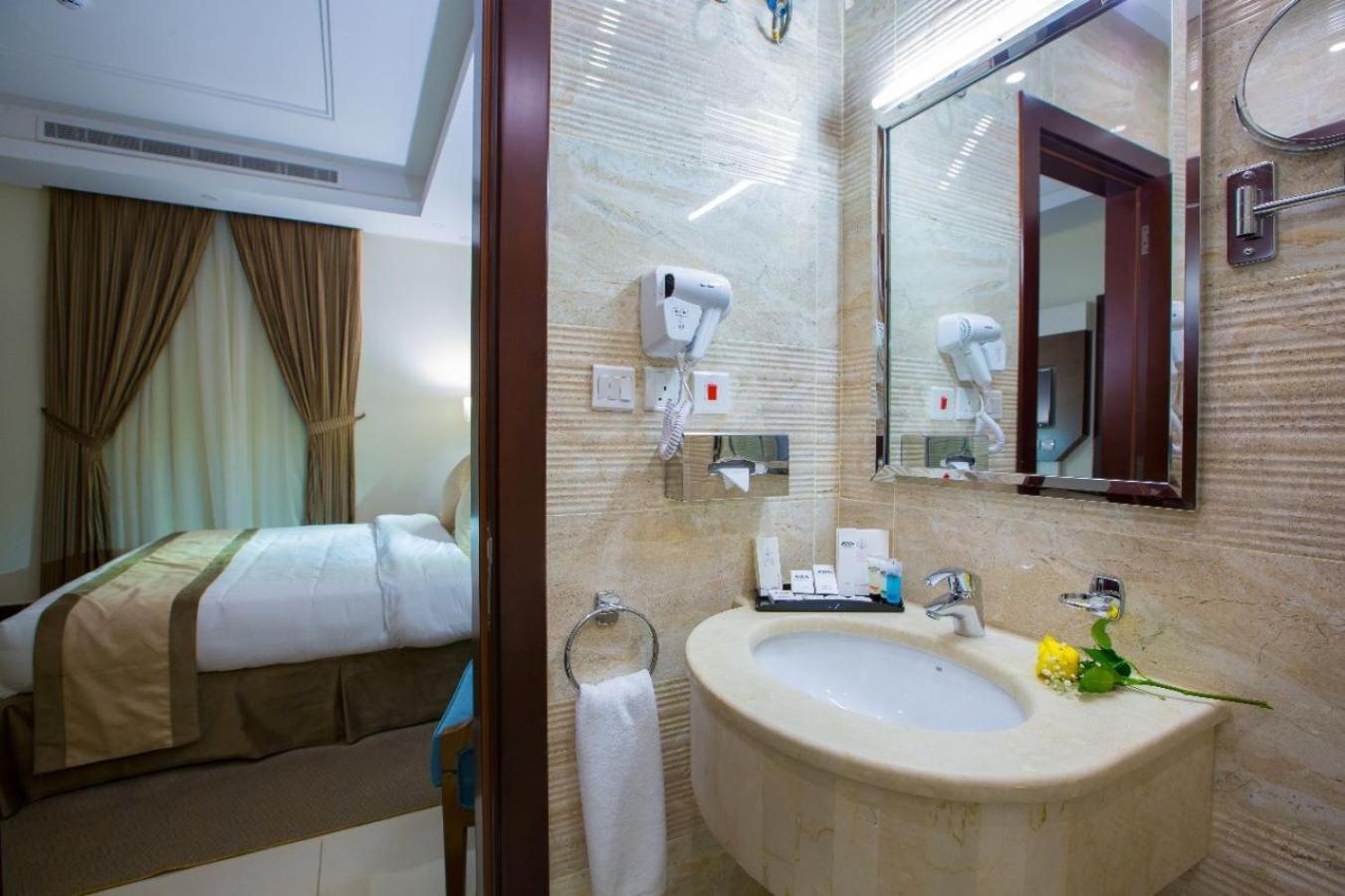 Sun Park Hotel Suites Jeddah Ngoại thất bức ảnh